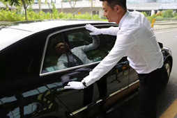 China Car Rental With Driver